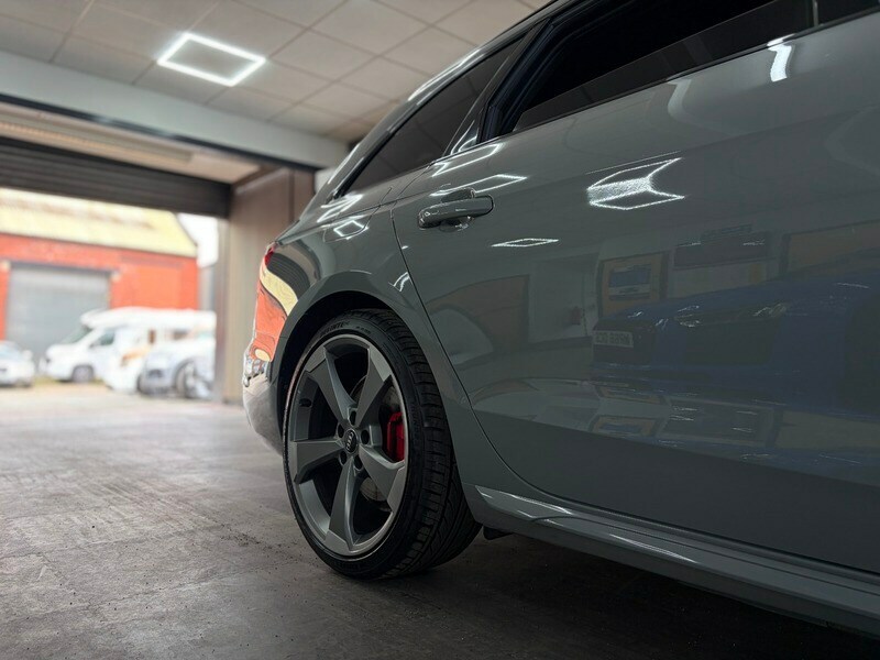 Audi A4 Avant Tfsi Sport White #7