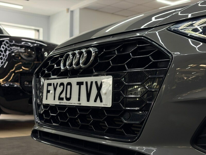 Audi A4 Avant Tfsi Sport White #4