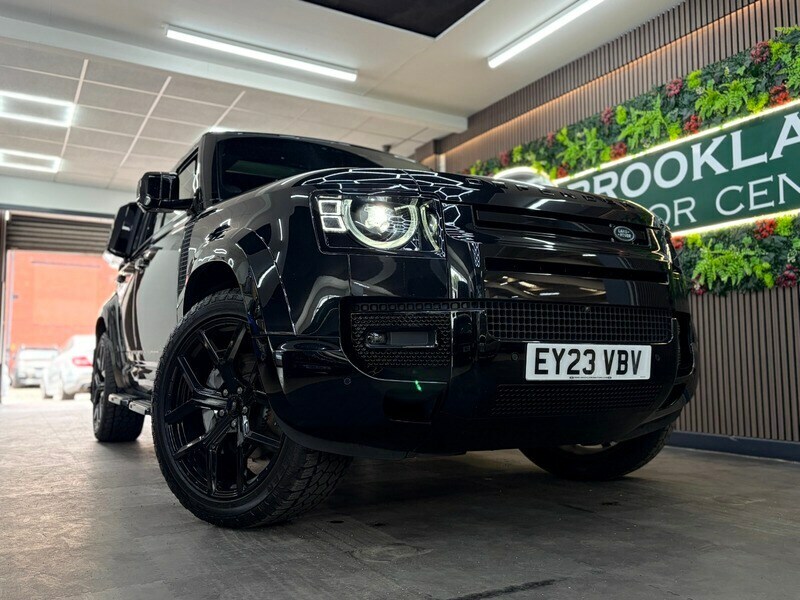 Land Rover Defender 130 3.0 D300 X-dynamic Hse 130 8 Seat Black #3