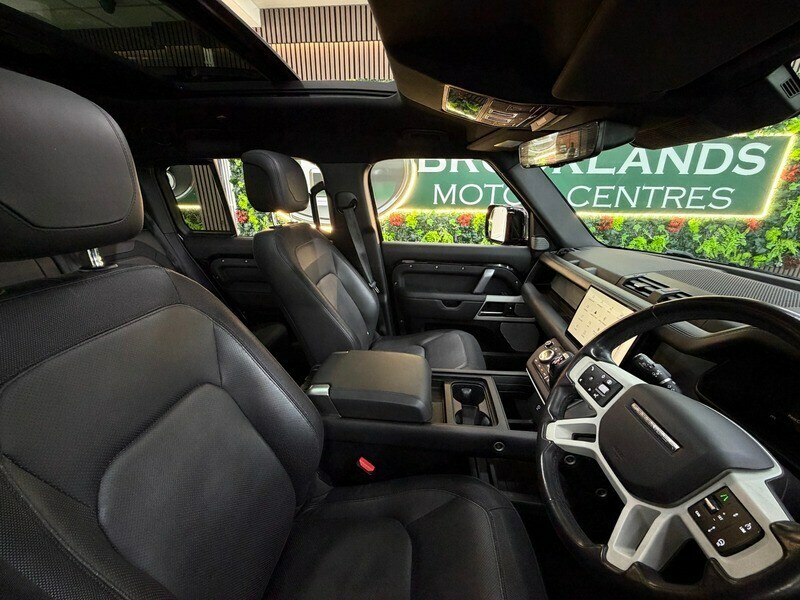 Land Rover Defender 130 3.0 D300 X-dynamic Hse 130 8 Seat Black #6