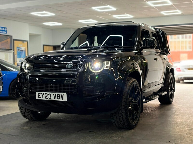 Land Rover Defender 130 3.0 D300 X-dynamic Hse 130 8 Seat Black #5