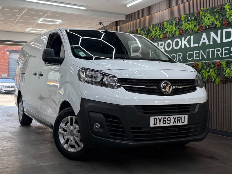 Vauxhall Vivaro L2h1 2900 Dynamic Ss Stunning Example White
