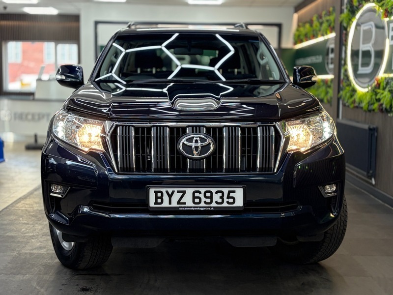 Toyota Land Cruiser D-4d Active 1X Service, Sat Nav, Reverse Camera Blue #2