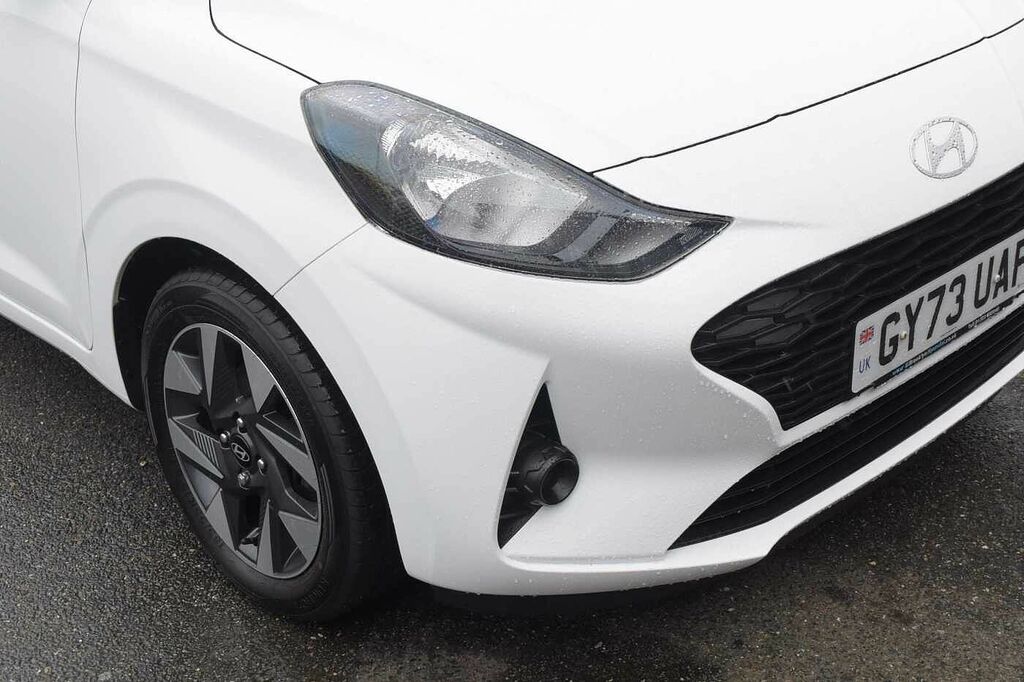 Hyundai I10 Hatchback GY73UAF White #4