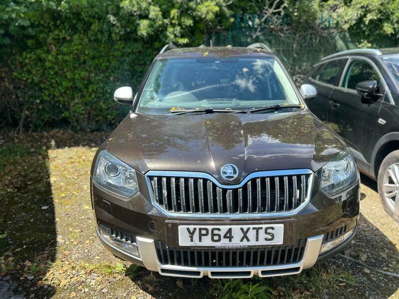 Skoda Yeti 2.0 Tdi Laurin YP64XTS Brown #3