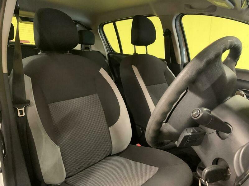 Dacia Sandero 0.9 Tce Laureate White #21