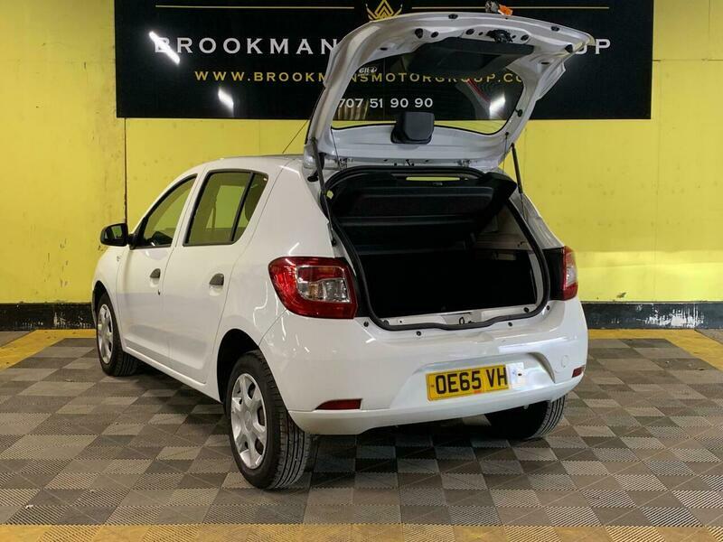 Dacia Sandero 0.9 Tce Laureate White #7