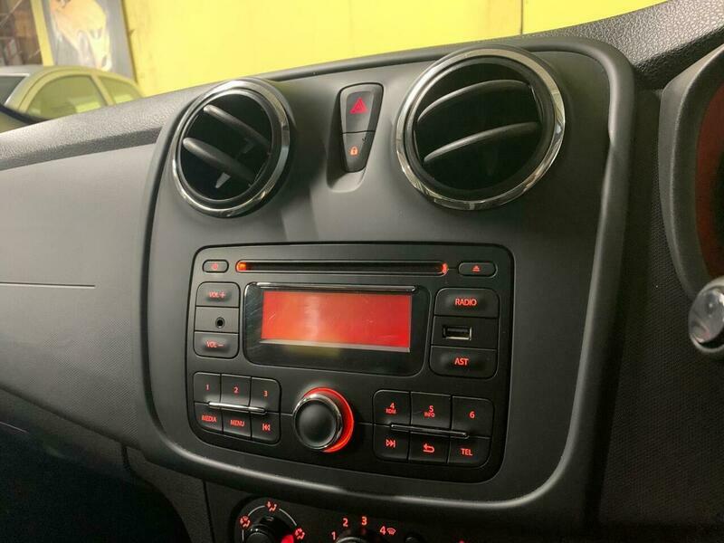 Dacia Sandero 0.9 Tce Laureate White #10