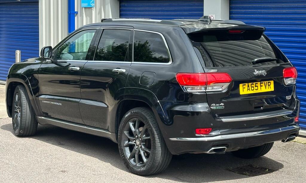 Jeep Grand Cherokee Summit Black #3