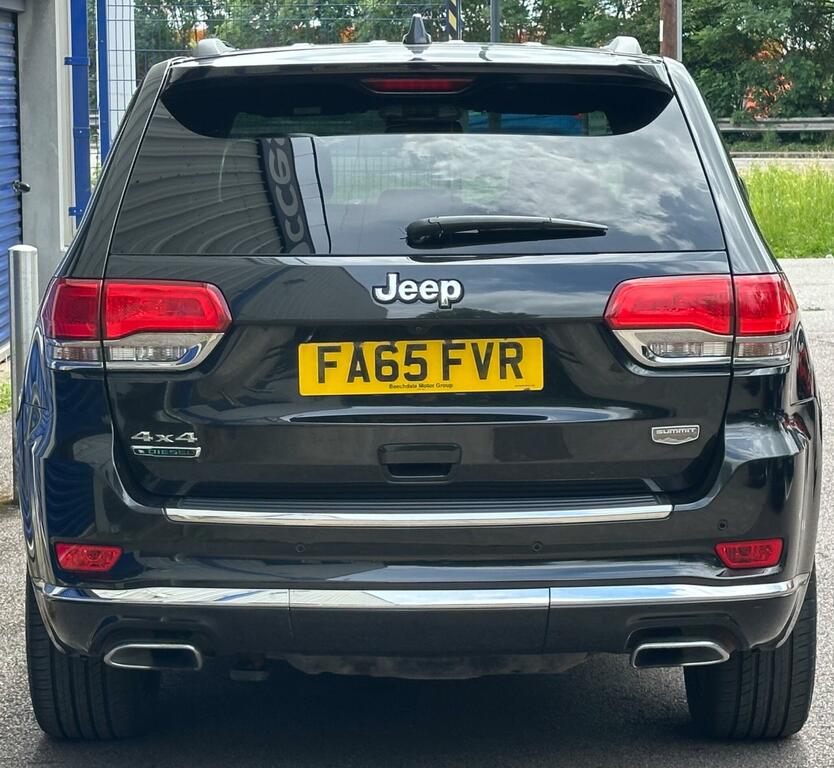 Jeep Grand Cherokee Summit Black #4
