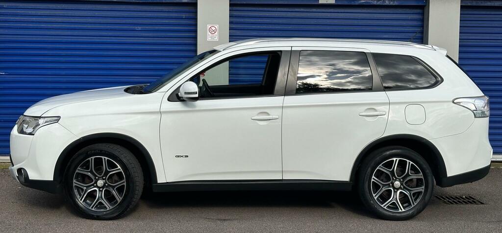 Mitsubishi Outlander Gx3 White #2