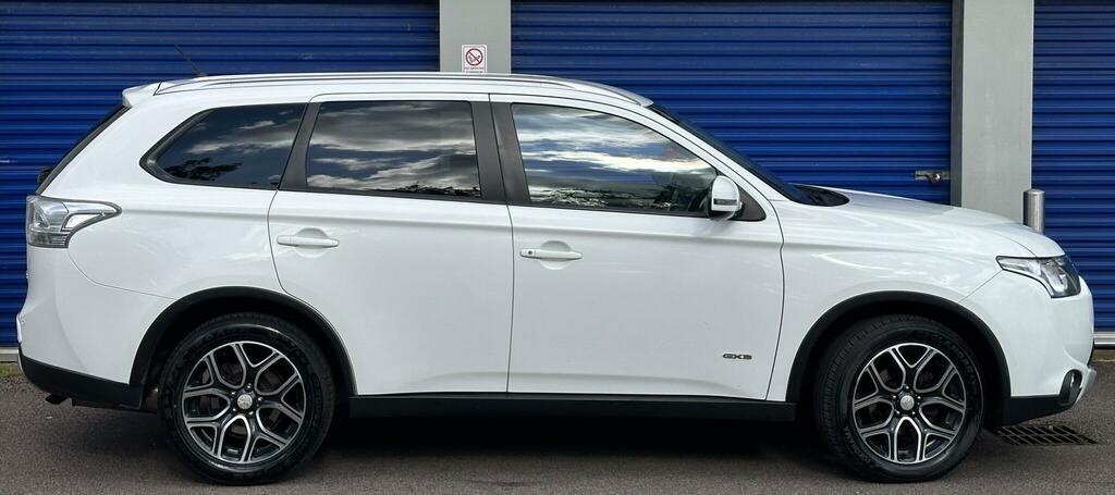 Mitsubishi Outlander Gx3 White #6