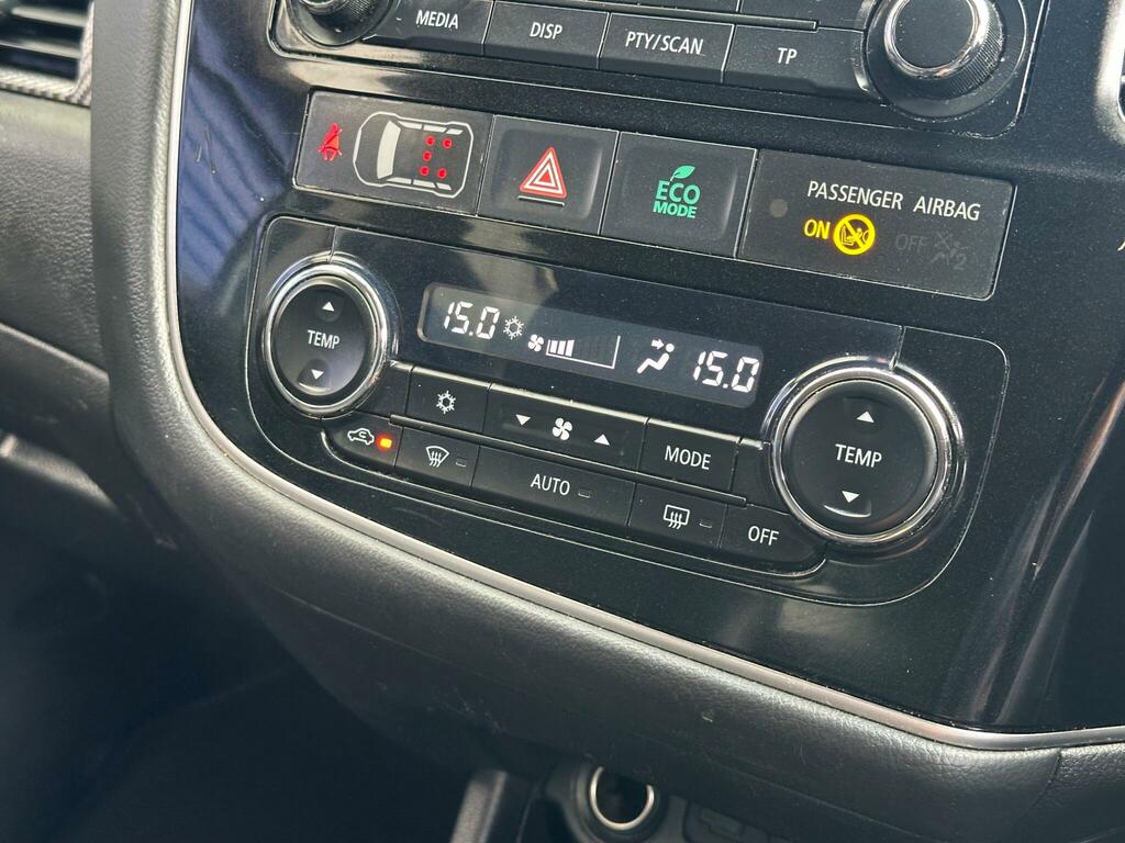Mitsubishi Outlander Gx4 Black #23