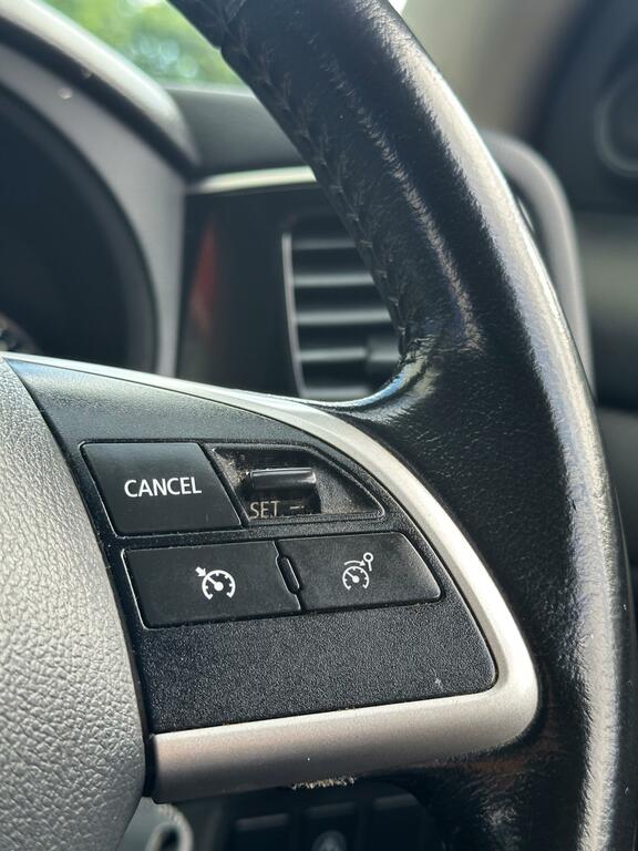 Mitsubishi Outlander Gx4 Black #18