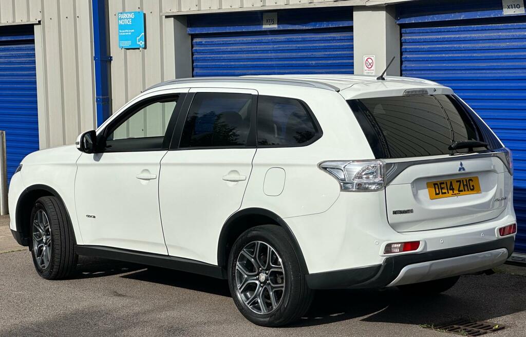 Mitsubishi Outlander Gx3 White #3