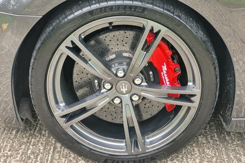 Maserati GranTurismo S 440 Black #22