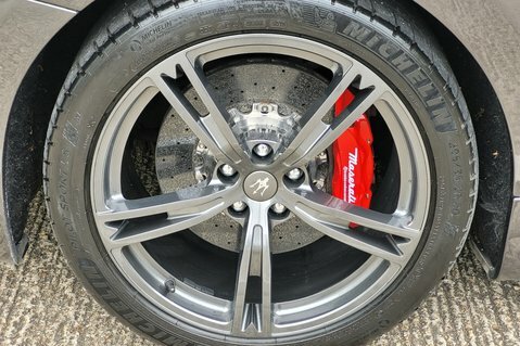 Maserati GranTurismo S 440 Black #24