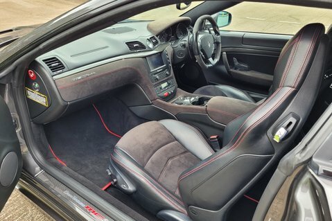 Maserati GranTurismo S 440 Black #43