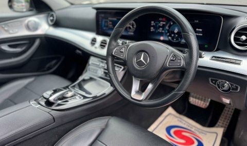 Mercedes-Benz E Class 3.0 E350d V6 KM18YZW Black #2