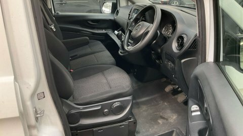 Mercedes-Benz Vito 2.0 114 Cdi White #5