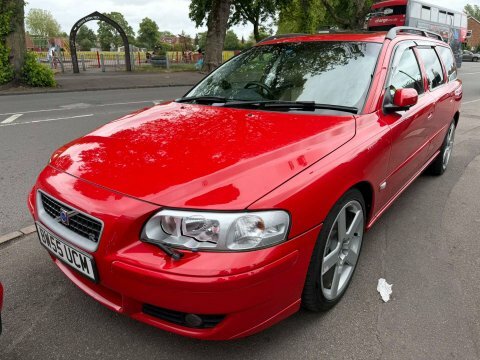 Volvo V70 2.5 R Estate Red #2