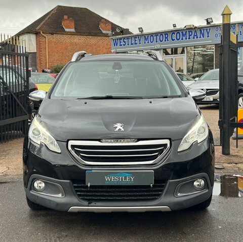 Peugeot 2008 Allure White #4