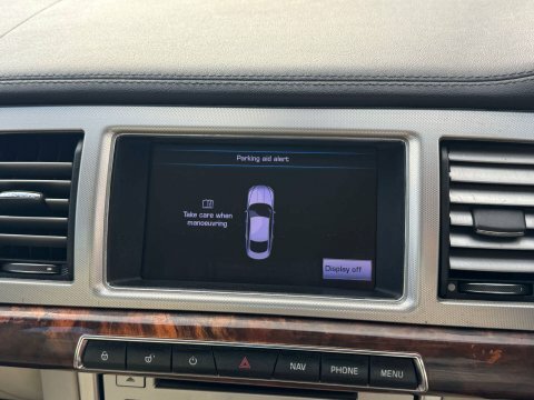Jaguar XF 3.0D V6 Premium Luxury 11 Services Gold #25