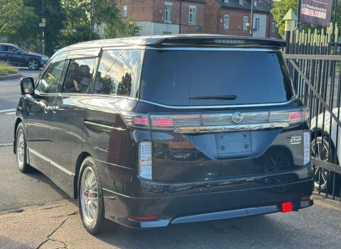 Nissan Elgrand E51 3.5 V6 Partial Camper Gold #7