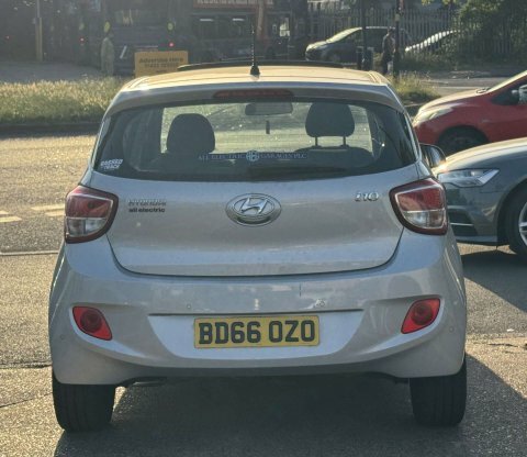 Hyundai I10 1.2 Premium Se Grey #4