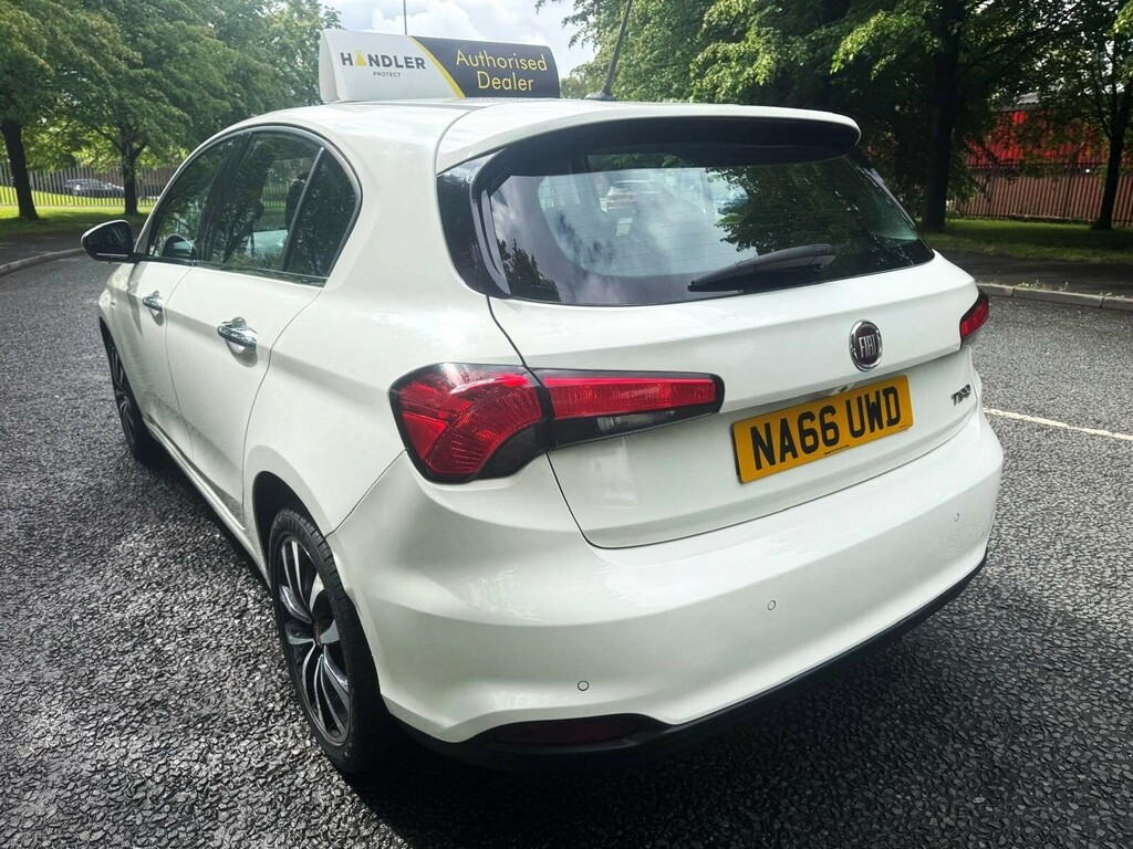 Fiat Tipo 1.6 Multijetii Lounge Hatchback #5