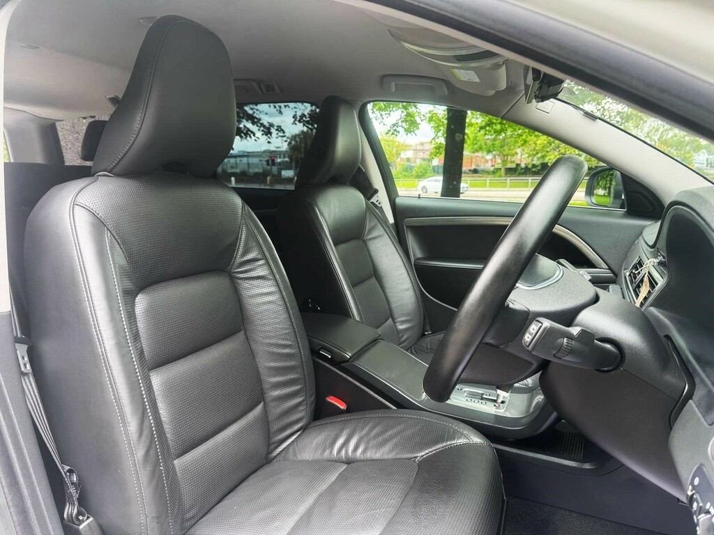 Volvo V70 Se Blue #15