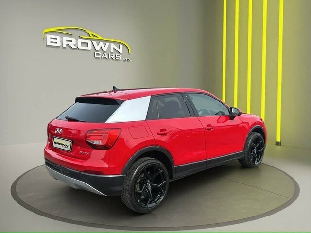 Audi Q2 1.6 Tdi 30 Sport Red #5