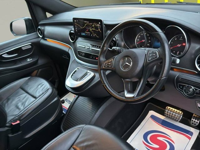Mercedes-Benz V Class Mpv Silver #13