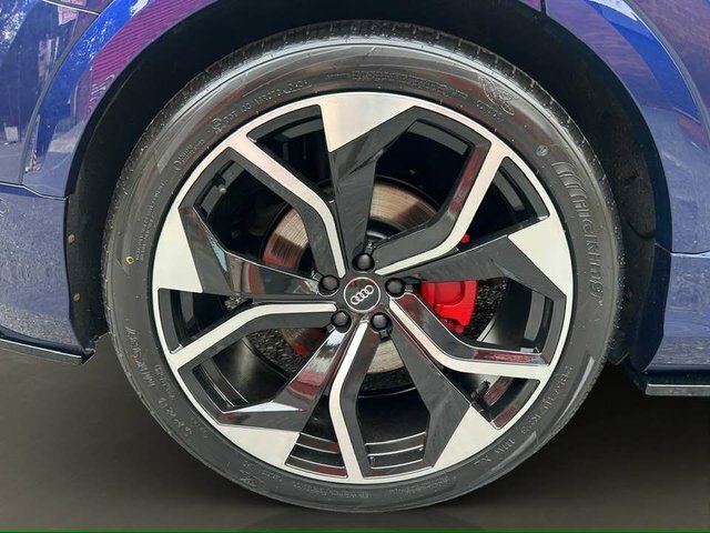 Audi Q8 S Line Black #11