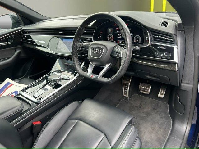 Audi Q8 S Line Black #9