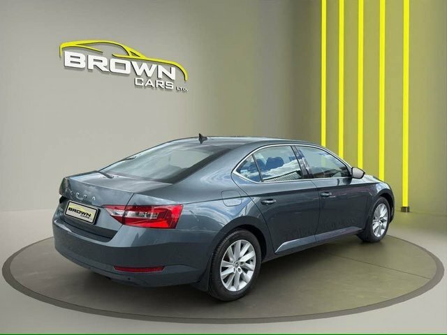 Skoda Superb 2.0 Tdi Se Hatchback Grey #5