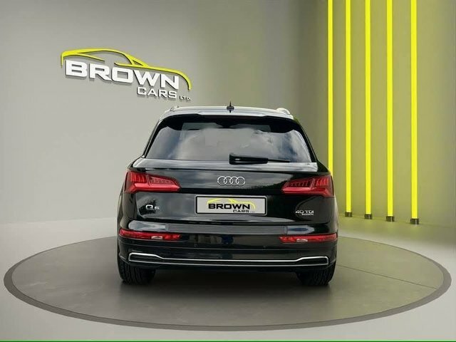 Audi Q5 2.0 Tdi 40 S Black #4