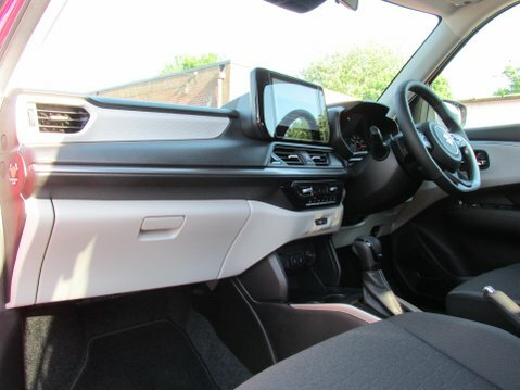 Suzuki Swift 1.2 Mild Hybrid Ultra Cvt White #48