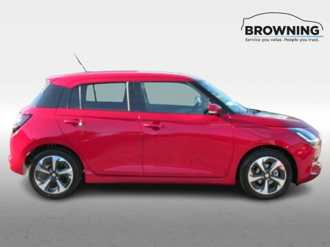 Suzuki Swift 1.2 Mild Hybrid Ultra Cvt White #40