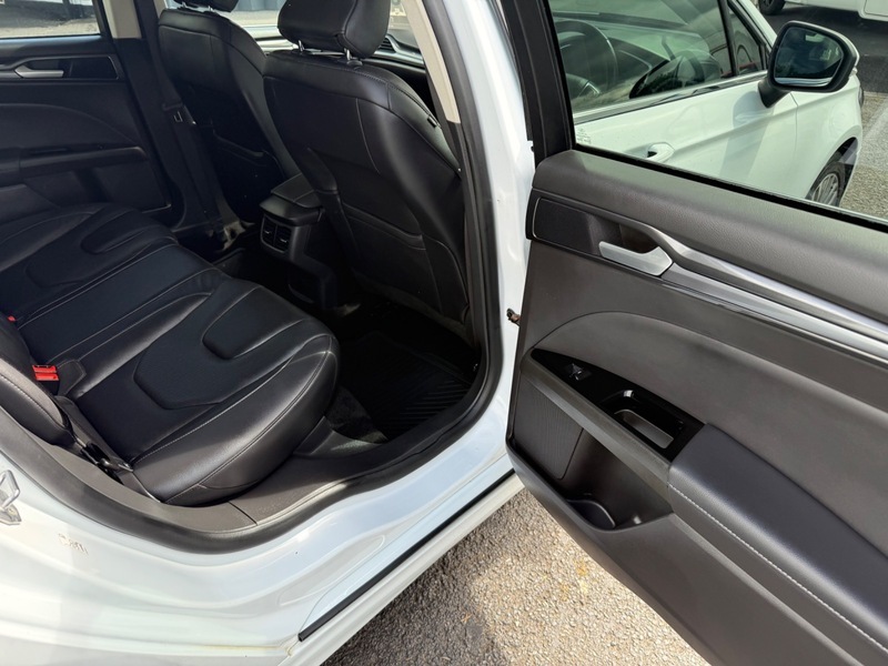 Ford 1.5 Ecoblue 120 Titanium Powershift Black #31