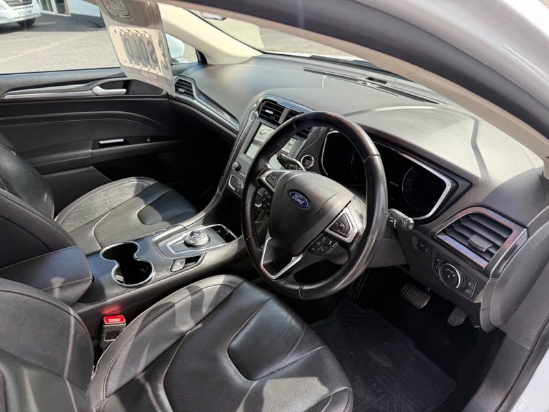 Ford 1.5 Ecoblue 120 Titanium Powershift Black #21