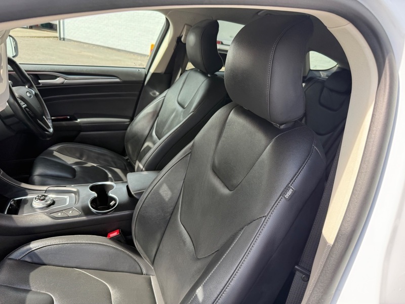 Ford 1.5 Ecoblue 120 Titanium Powershift Black #41