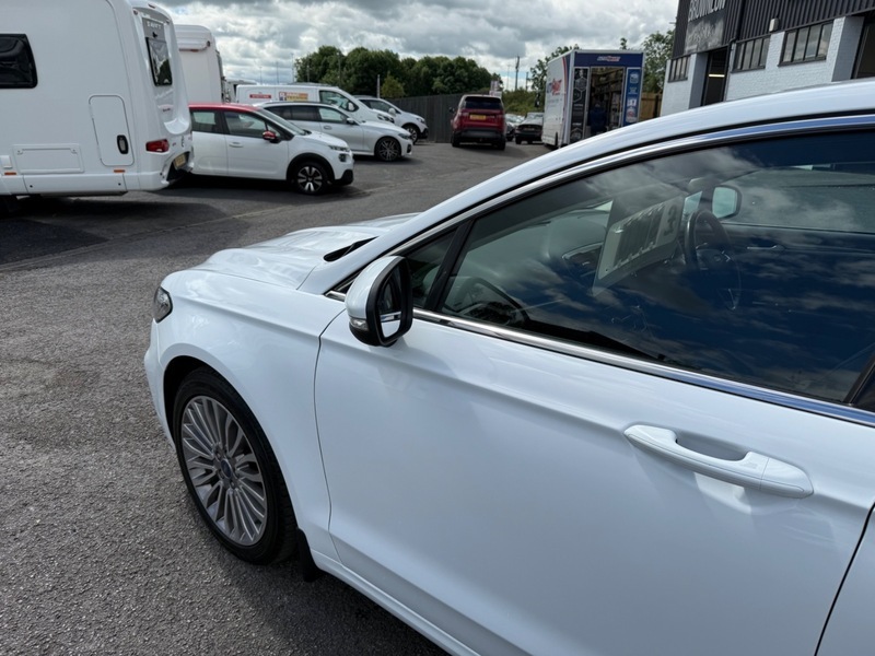 Ford 1.5 Ecoblue 120 Titanium Powershift Black #17