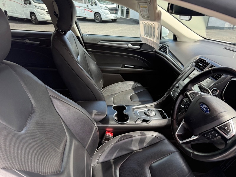 Ford 1.5 Ecoblue 120 Titanium Powershift Black #23