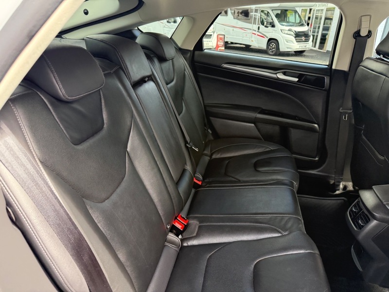 Ford 1.5 Ecoblue 120 Titanium Powershift Black #34