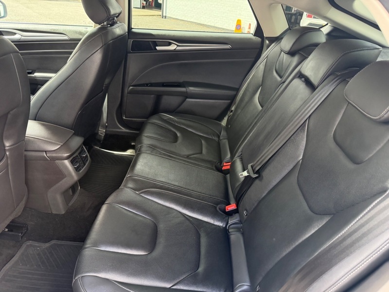 Ford 1.5 Ecoblue 120 Titanium Powershift Black #37