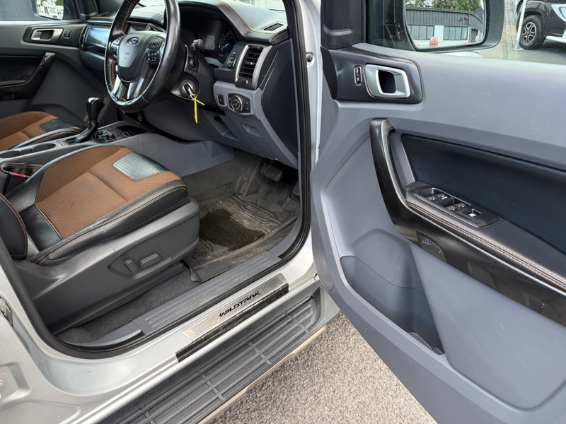 Ford Ranger 3.2L Wildtrak Orange #24