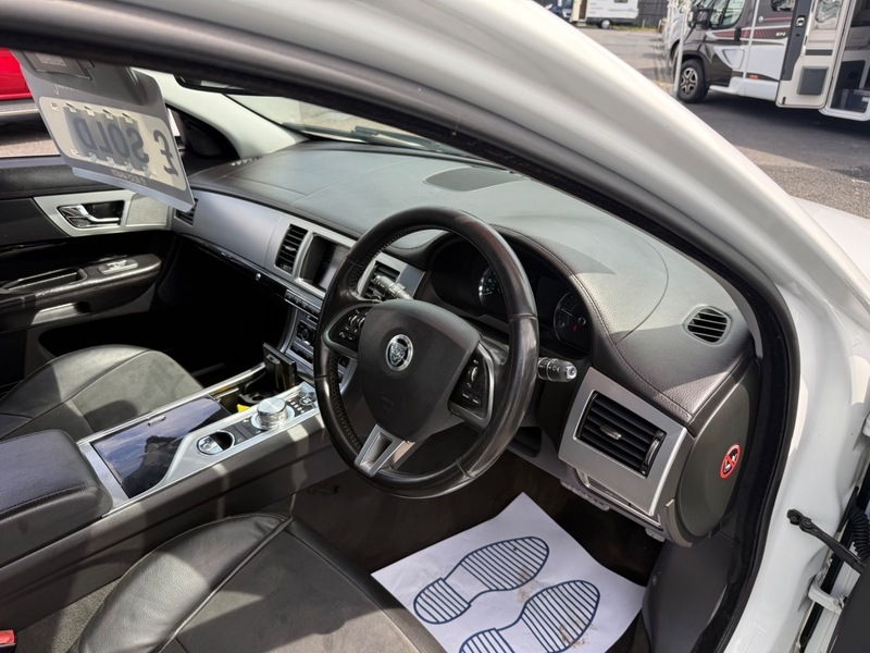 Jaguar XF 2012 62 2.2D Grey #21
