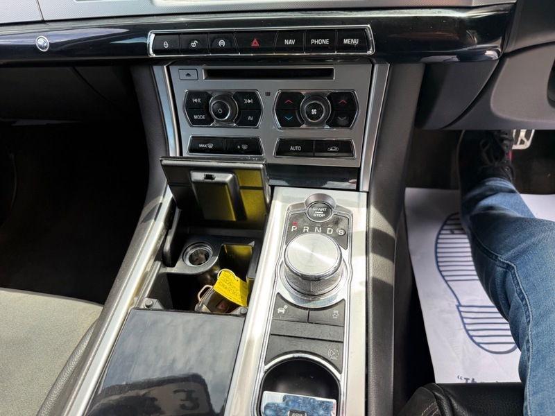 Jaguar XF 2012 62 2.2D Grey #25