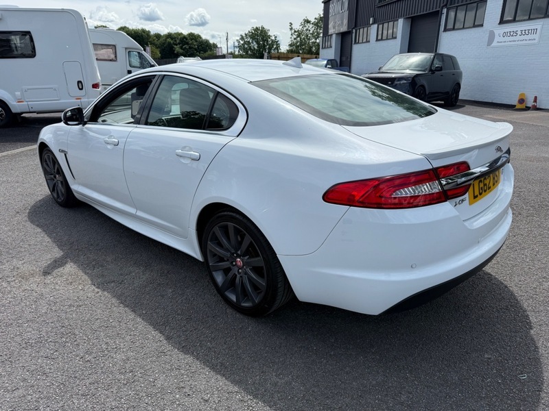 Jaguar XF D Sport 2.2 White #6